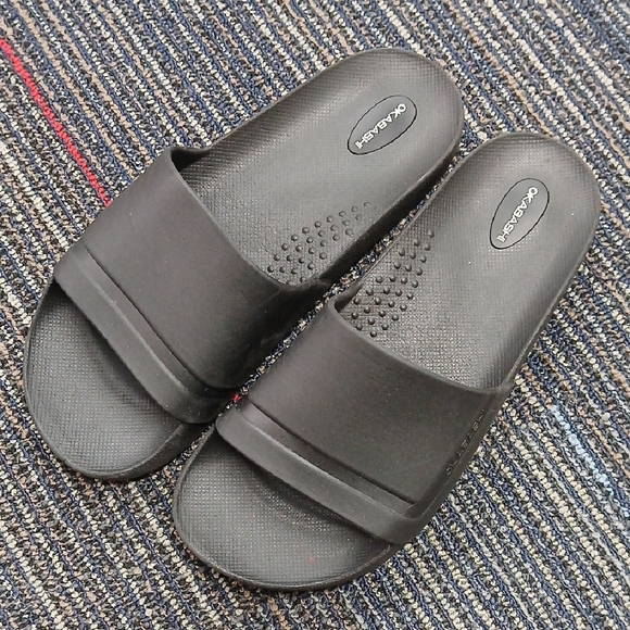Men's Black OKABASHI Coast Slides Size 10 Beach Casual Minimal - Picture 2 of 7